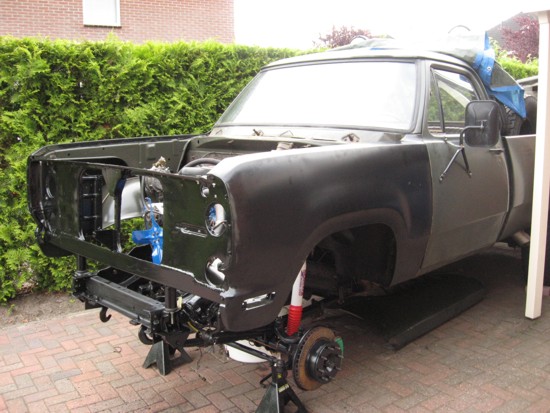 Dodge W200 project facelift voorkant opknappen