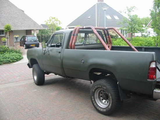 Dodge W200 rollbar