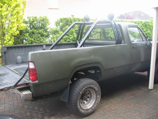 Dodge W200 rollbar